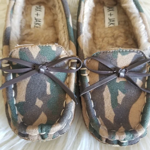 Max + Jack Size Toddler 9 Camo Slippers - Picture 7 of 8
